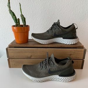 Nike Epic React flyknit sneakers